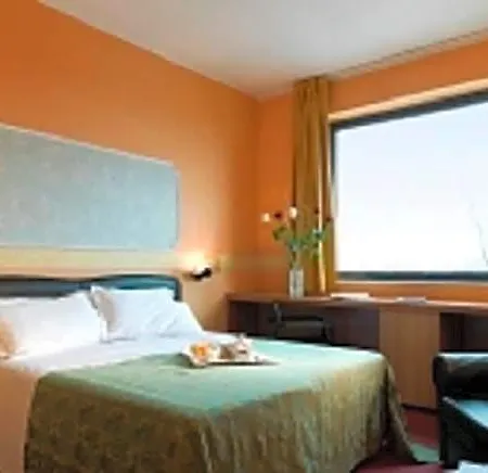 Bifi Hotel 4*